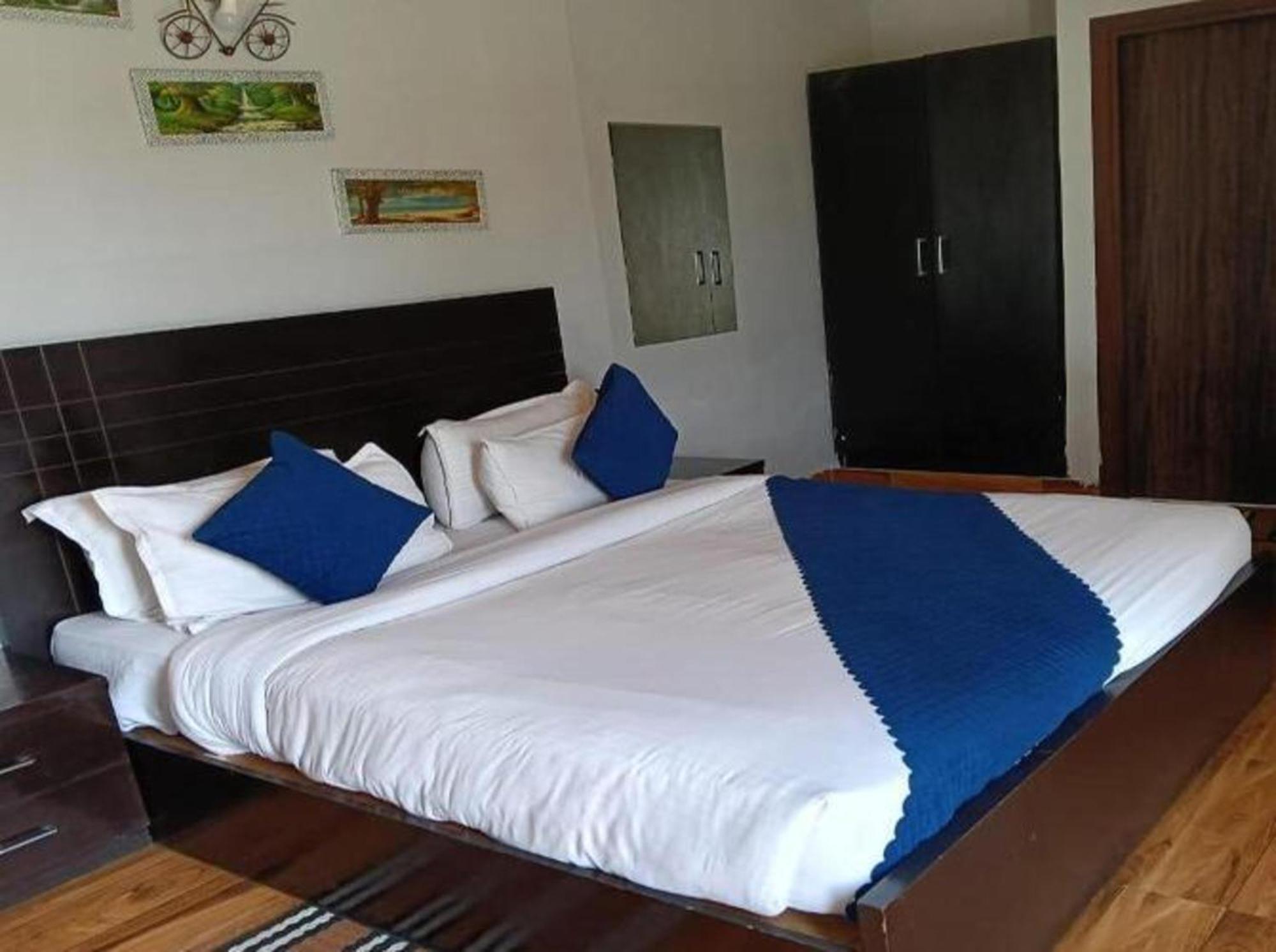 Vrindavan Dreams Hotel And Suites Luaran gambar