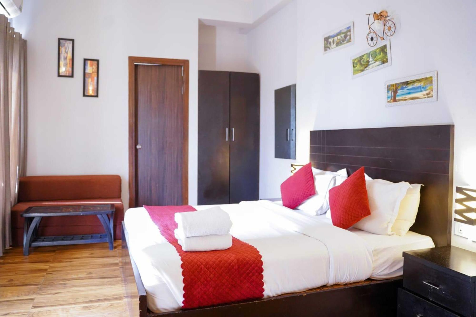 Vrindavan Dreams Hotel And Suites Luaran gambar