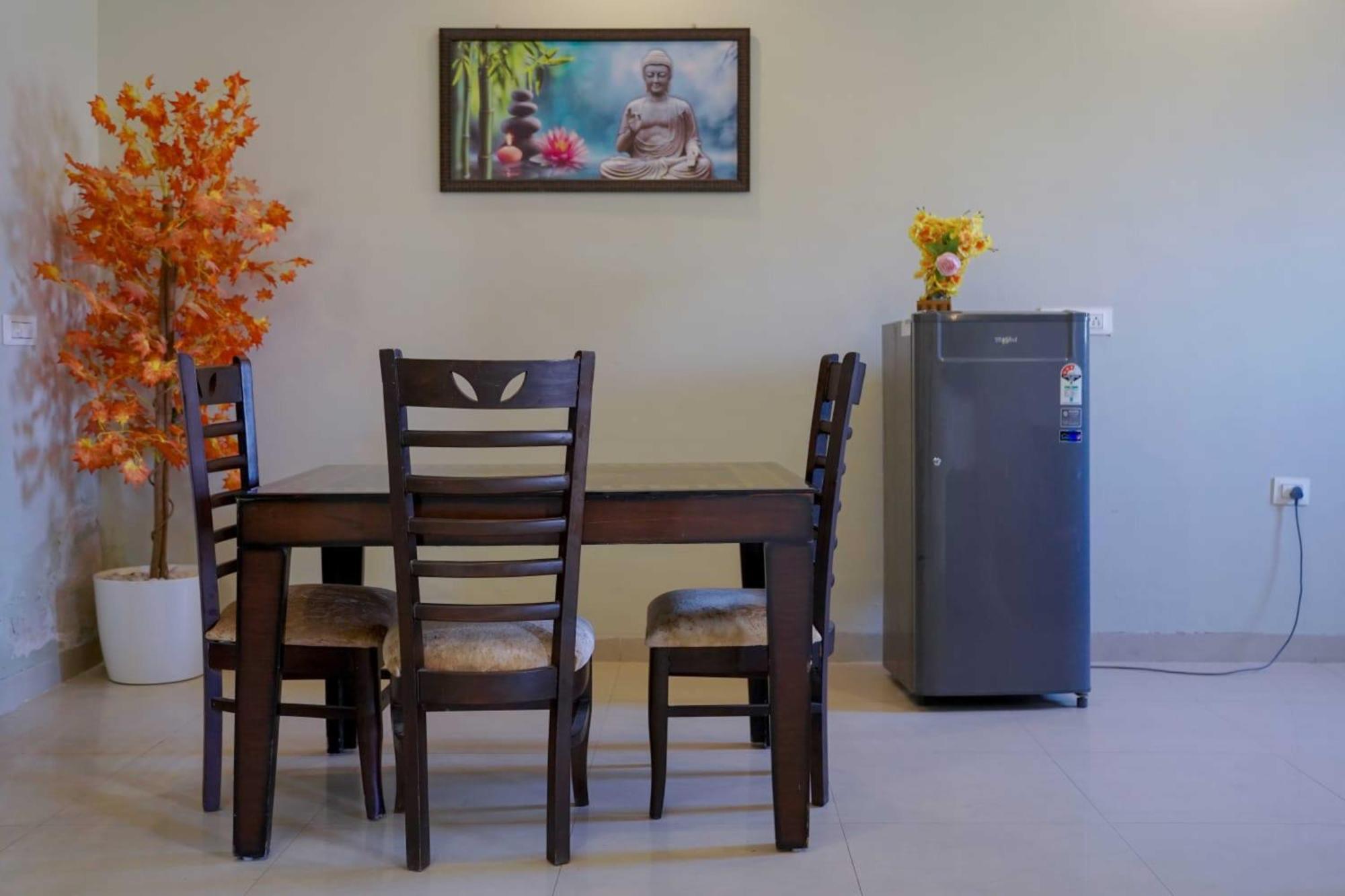 Vrindavan Dreams Hotel And Suites Luaran gambar