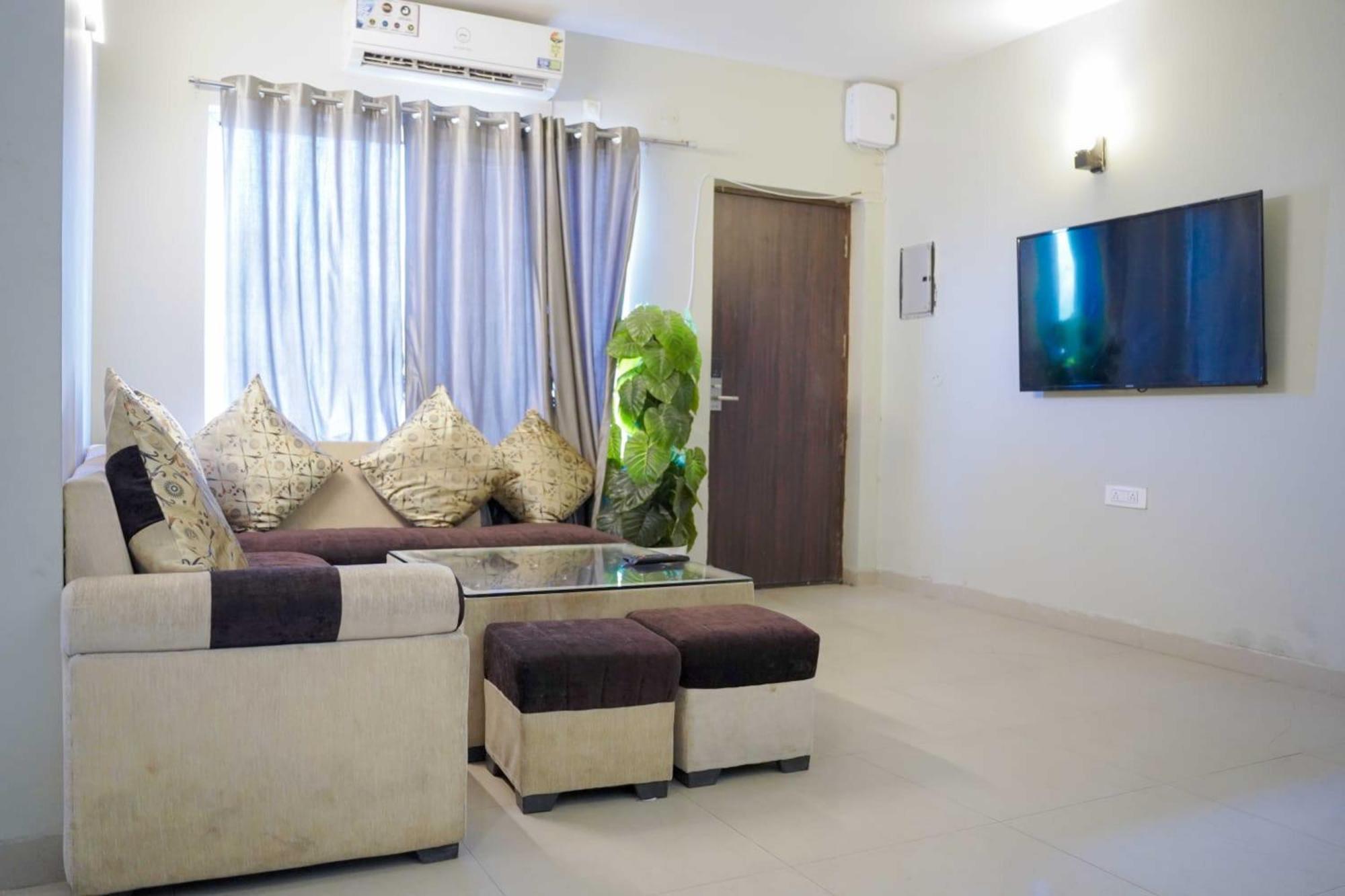 Vrindavan Dreams Hotel And Suites Luaran gambar