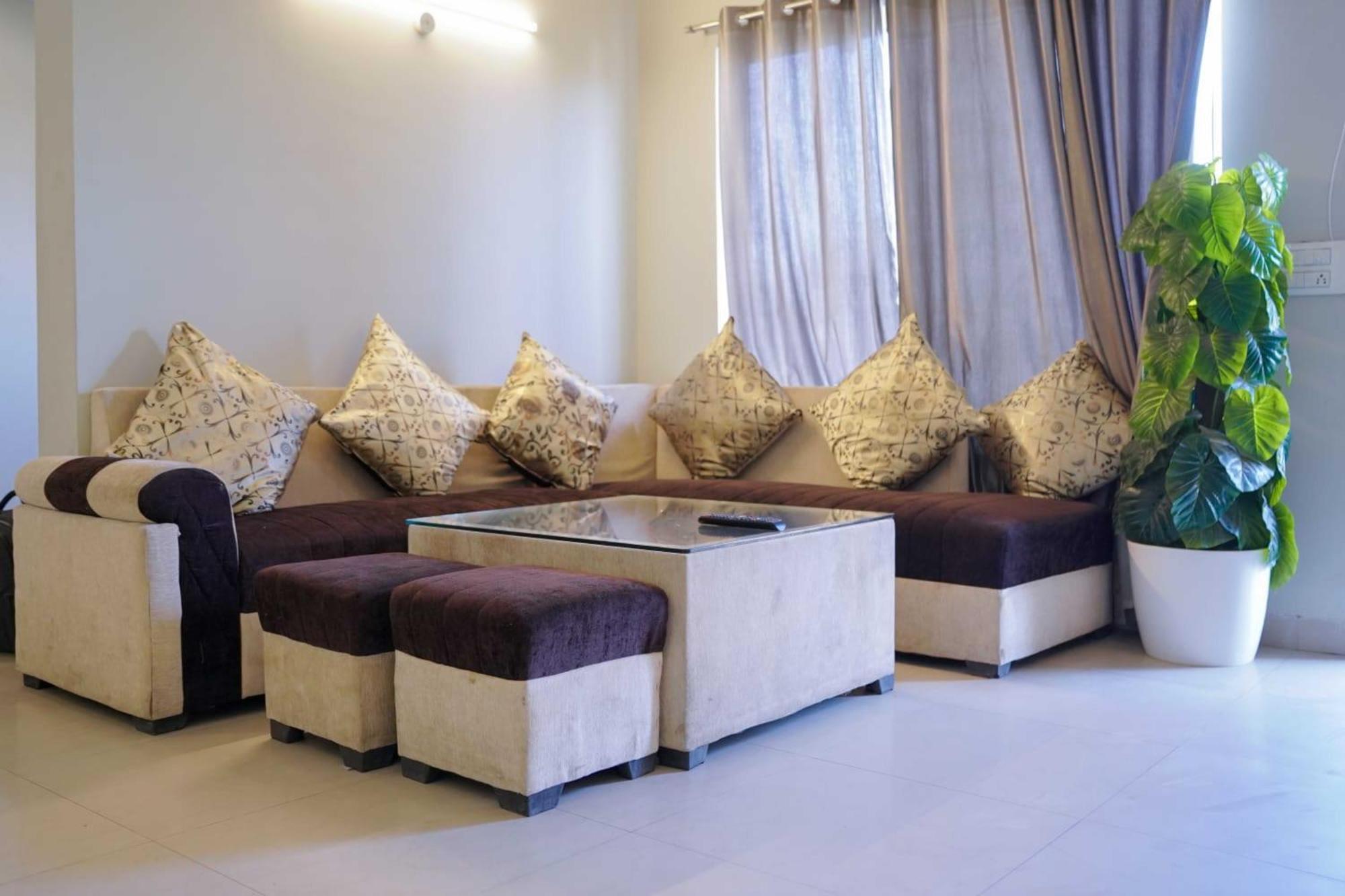 Vrindavan Dreams Hotel And Suites Luaran gambar